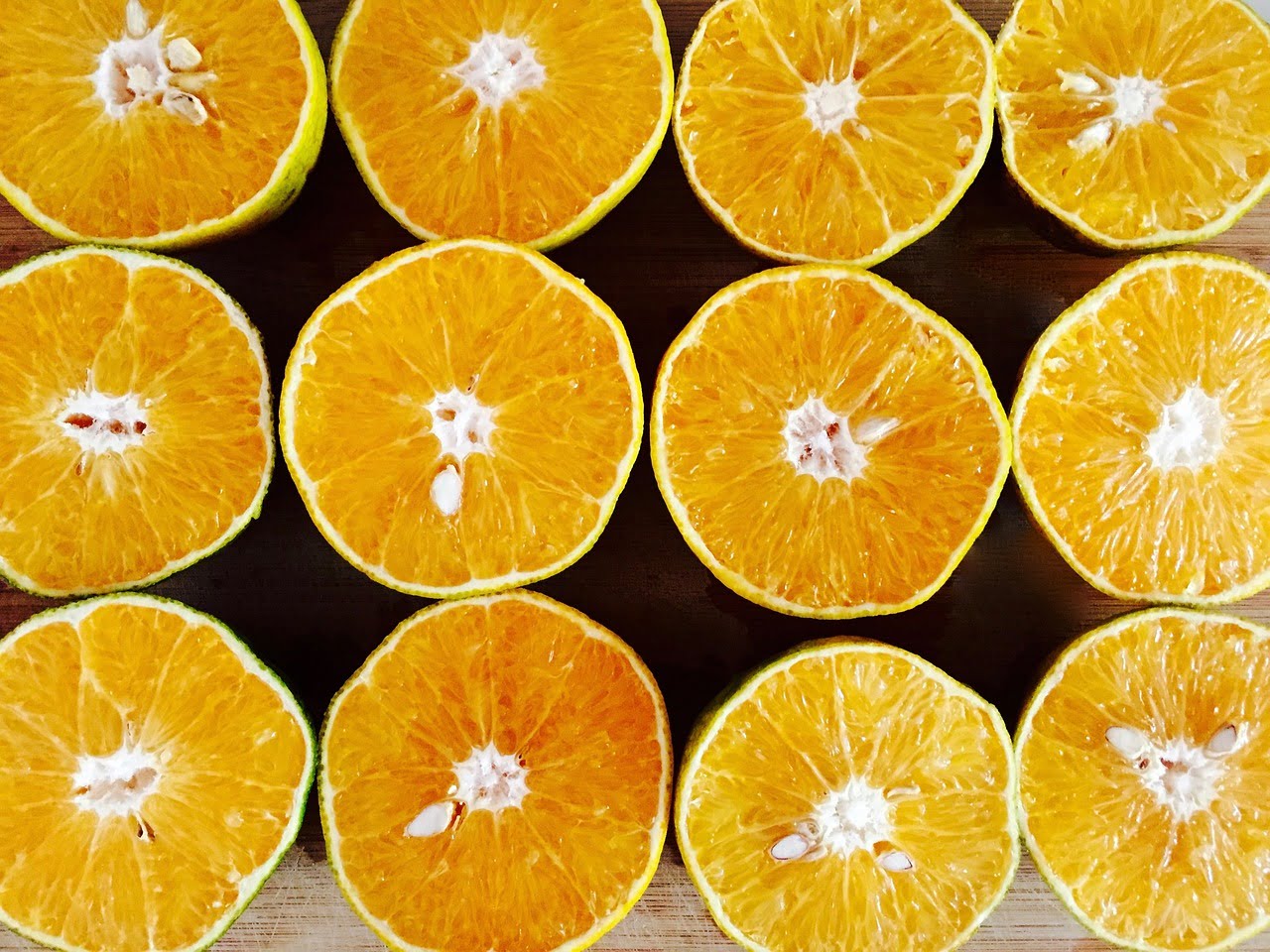 Sliced oranges that all look the same 
