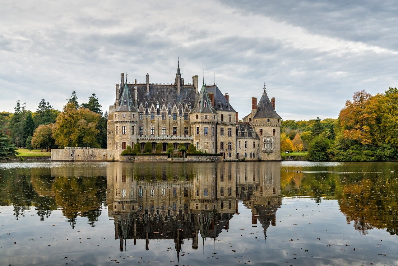 Castle with a Wide Moat to defend from outsiders 