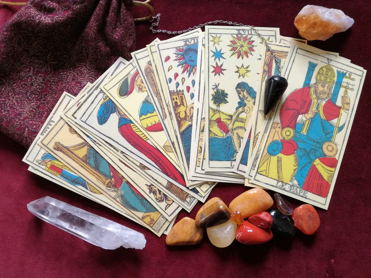 Tarot Cards Making Predictions For the Markets 