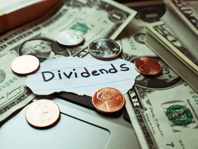 Investing in Dividend Stocks: Building a Passive Income Portfolio